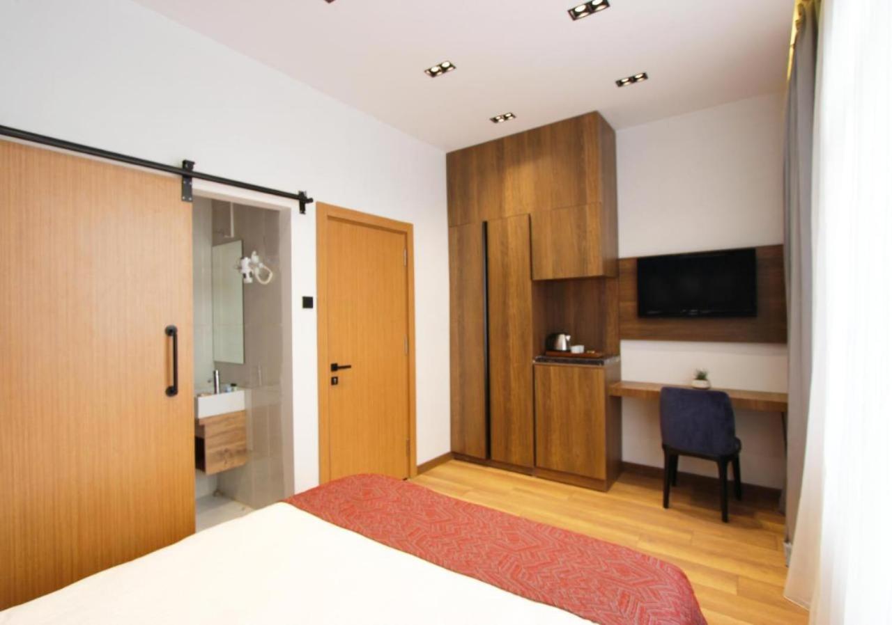 Besiktas Konuk Evi Hotel Istanbul Exterior photo